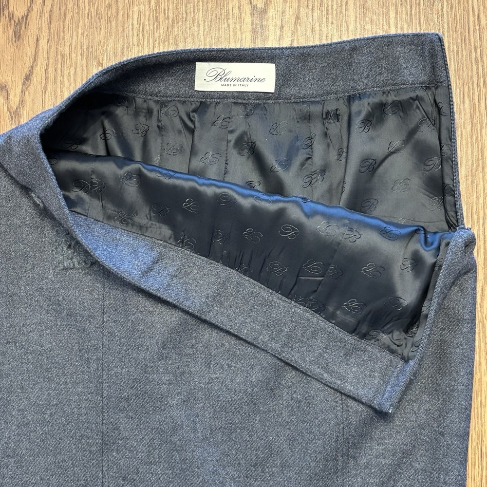 Blumarine Gray Wool Cashmere Pencil Skirt Sz 8 Italy Button Fan Back‎ Lined - Picture 7 of 11